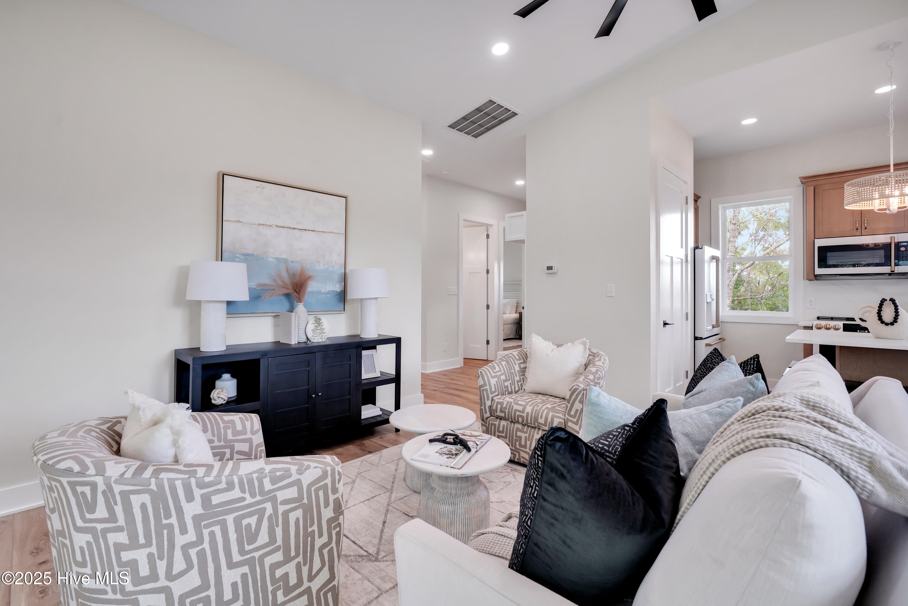 3102 E Oak Island Drive