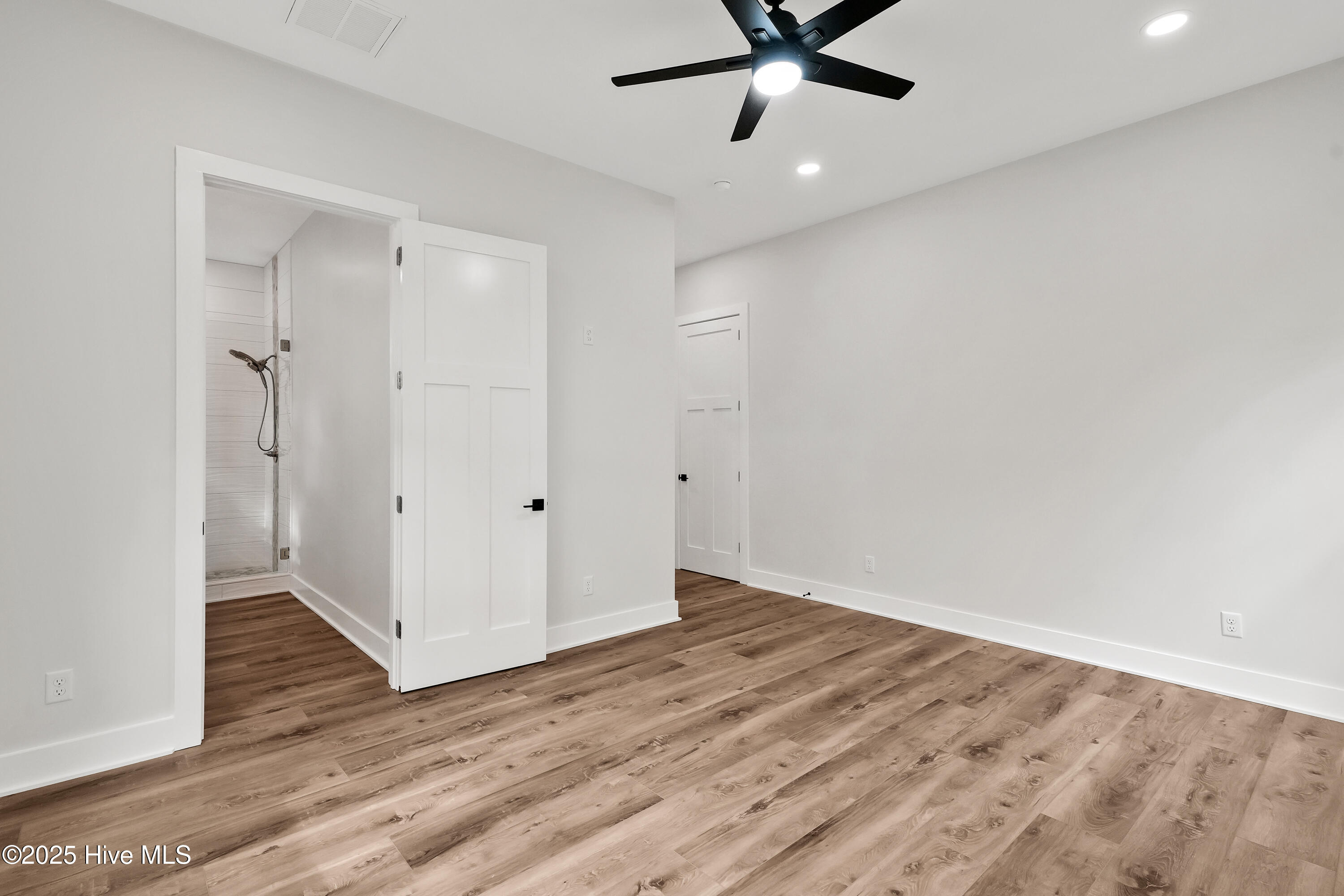 3102 E Oak Island Drive