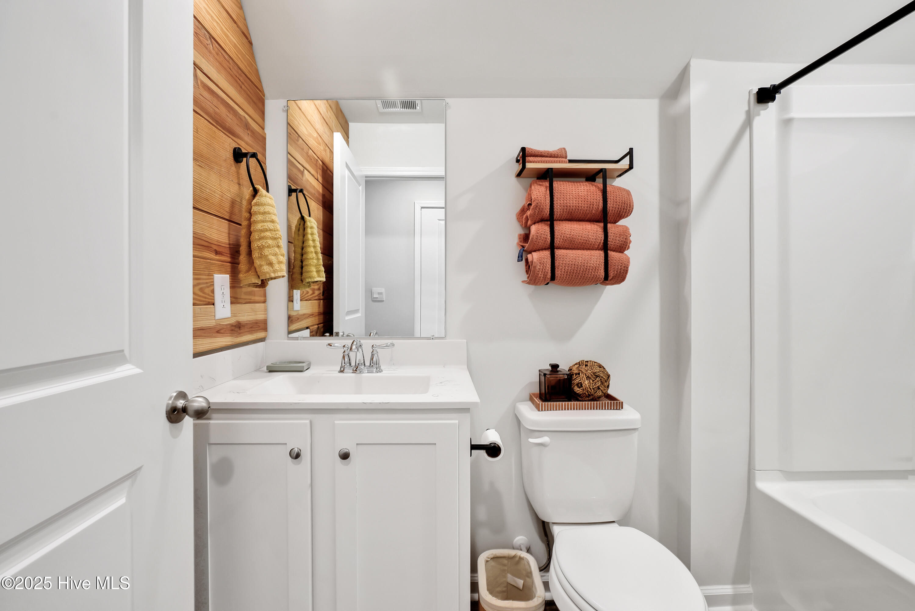 1324 N Fisher King Drive SE