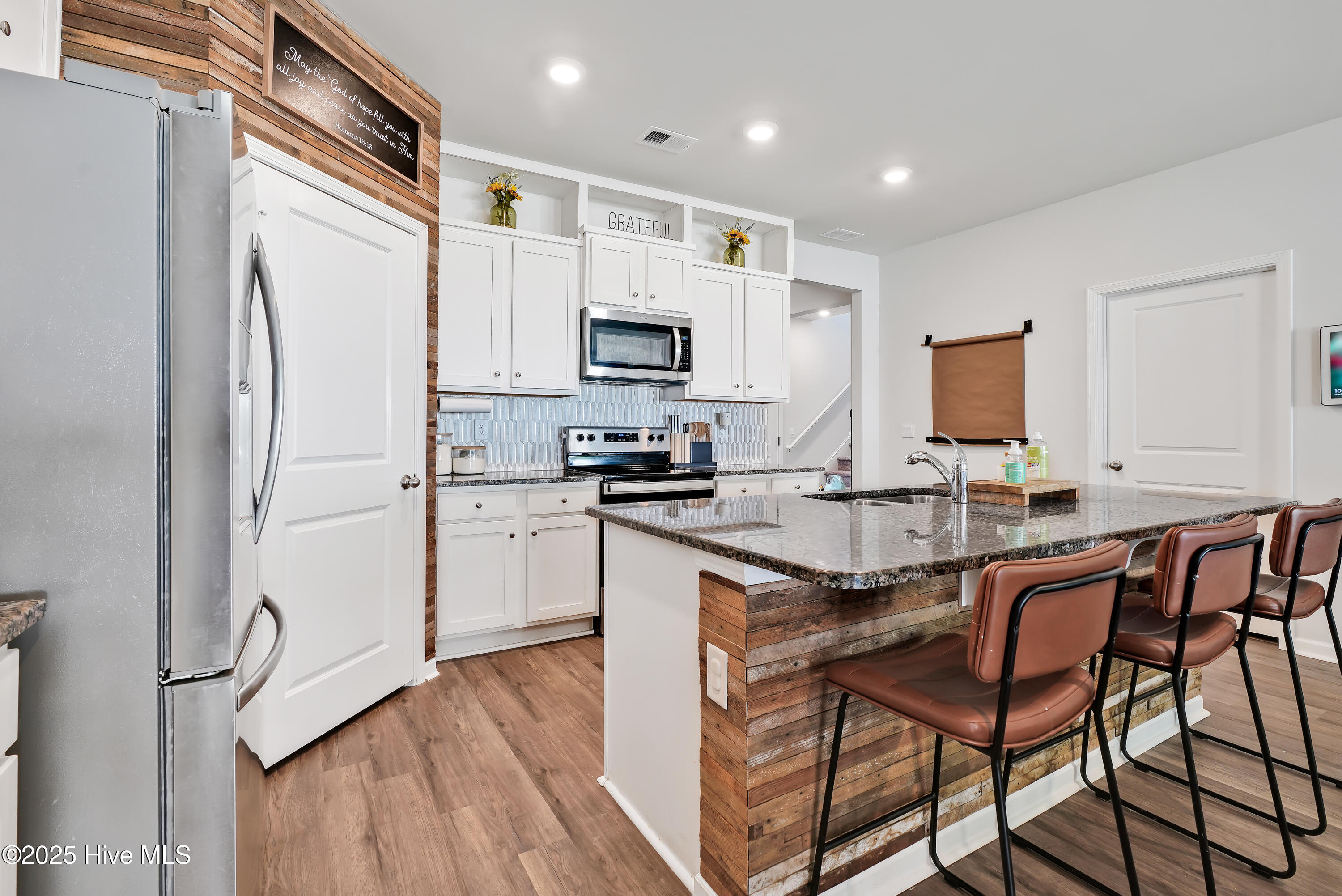 1324 N Fisher King Drive SE