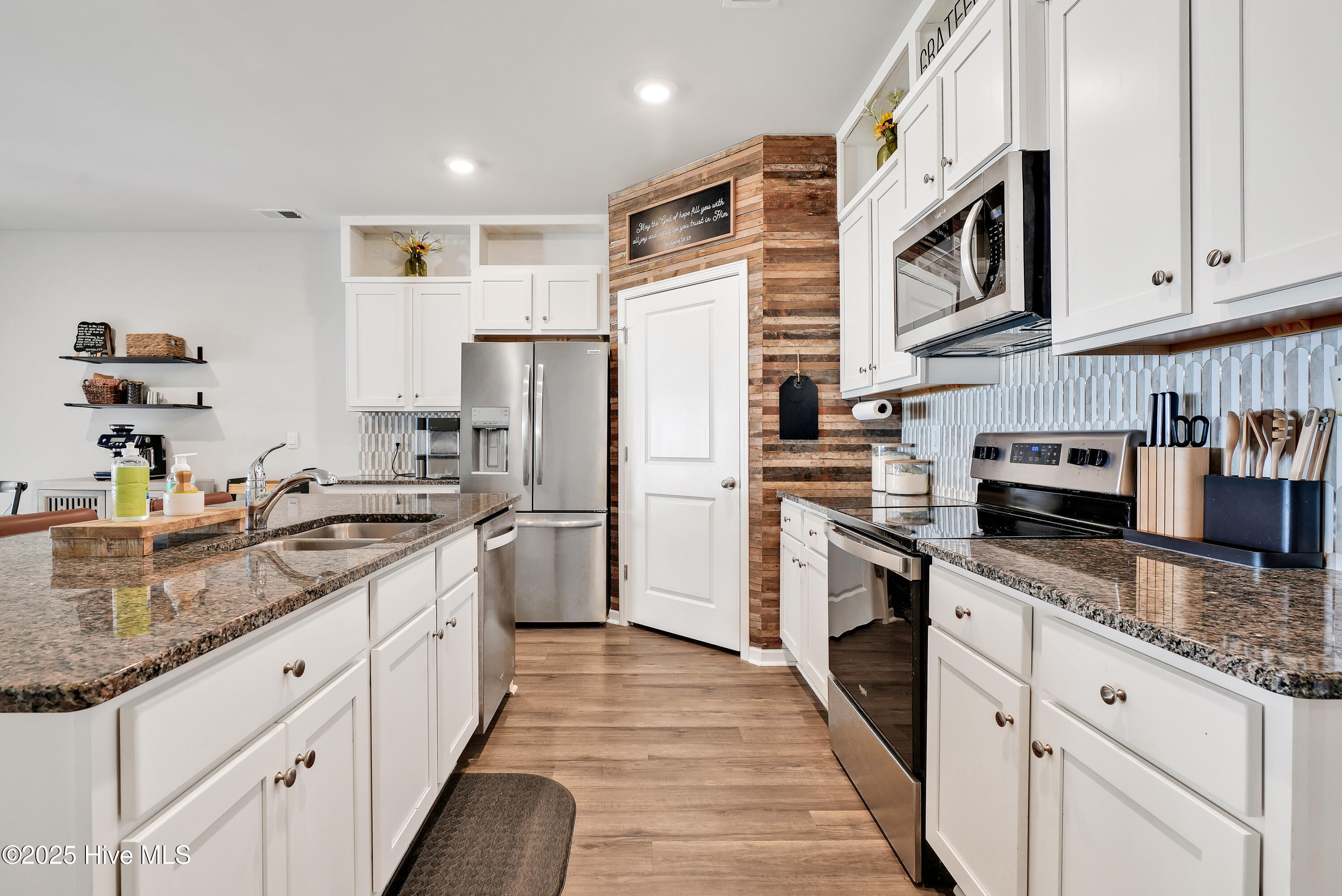 1324 N Fisher King Drive SE