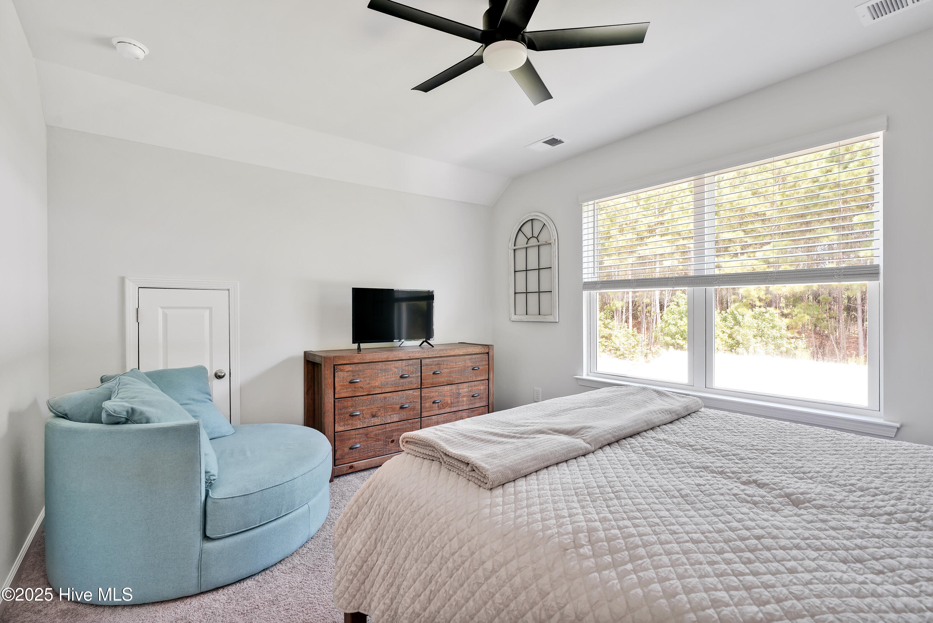 1324 N Fisher King Drive SE