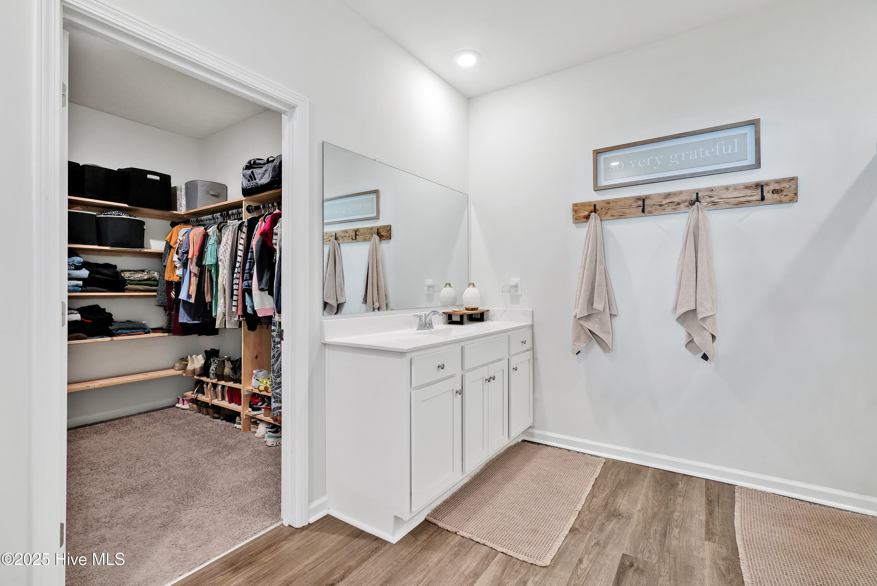 1324 N Fisher King Drive SE