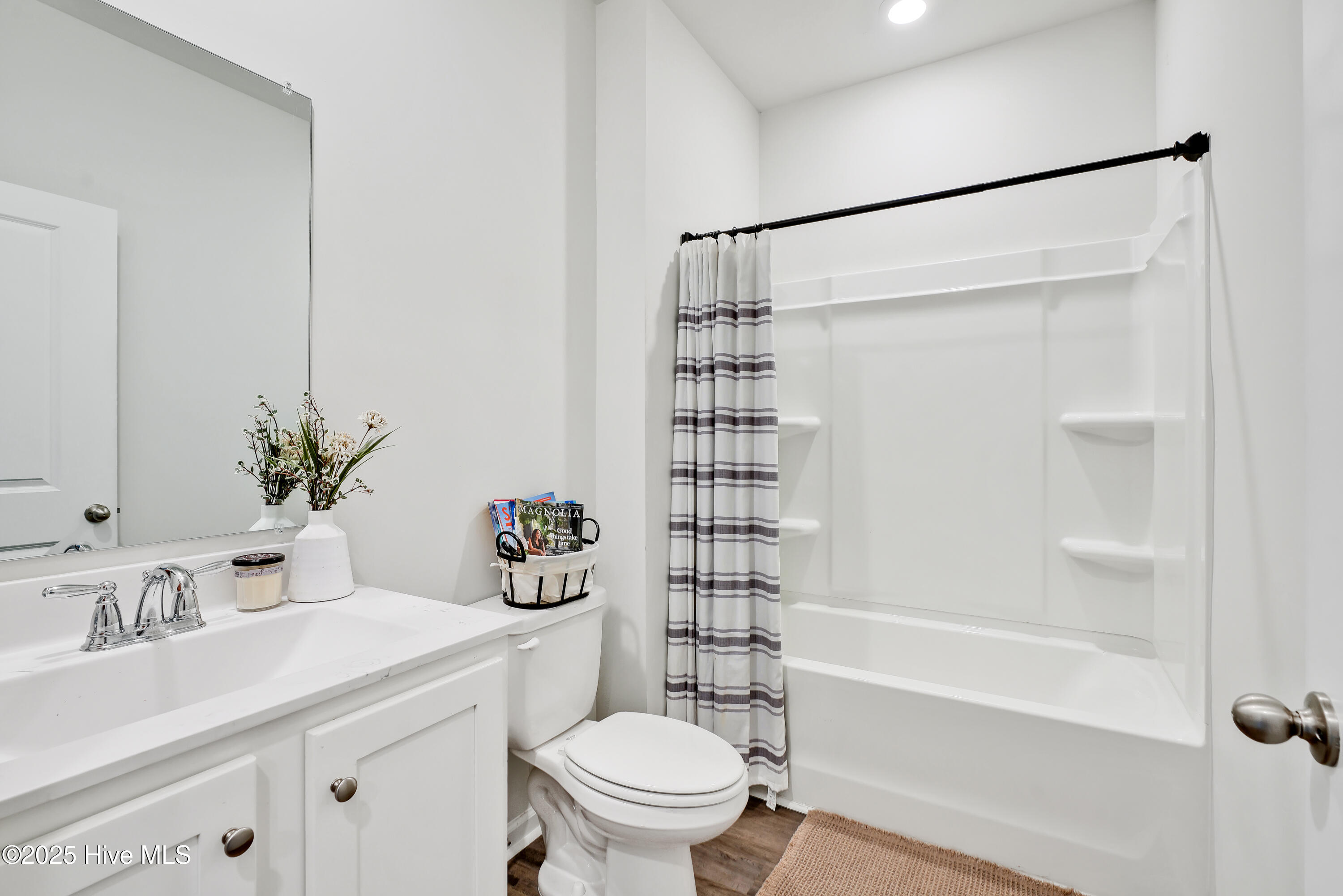 1324 N Fisher King Drive SE