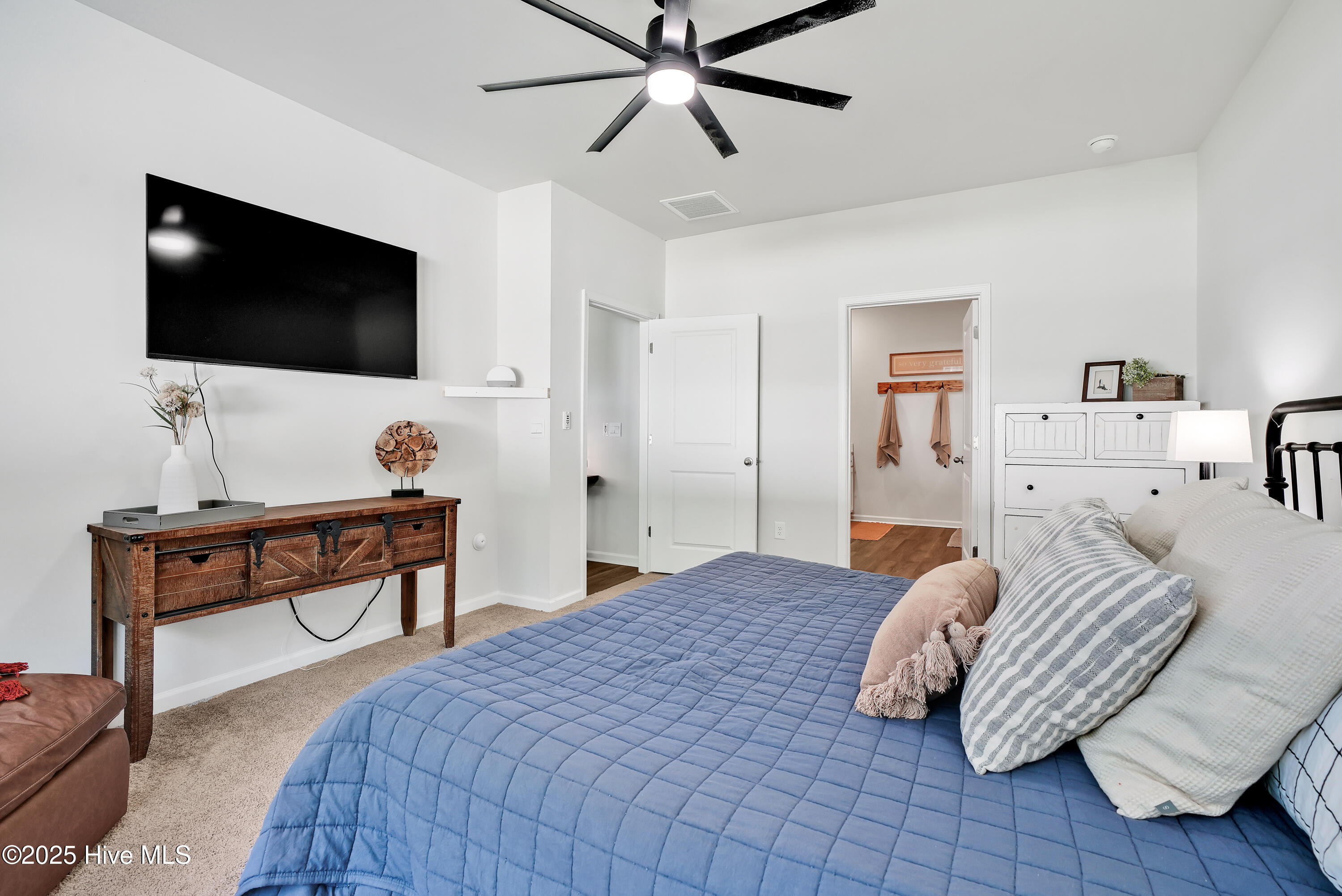 1324 N Fisher King Drive SE