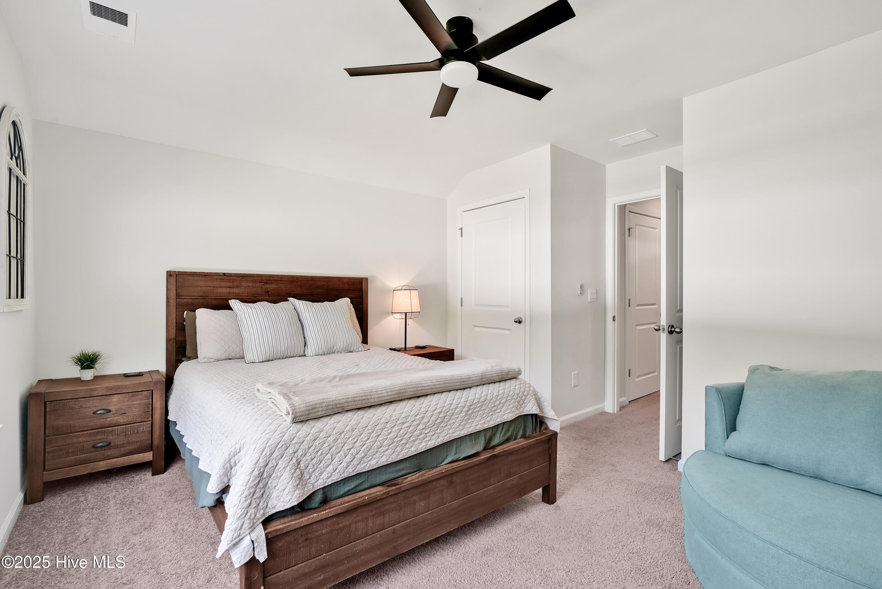 1324 N Fisher King Drive SE