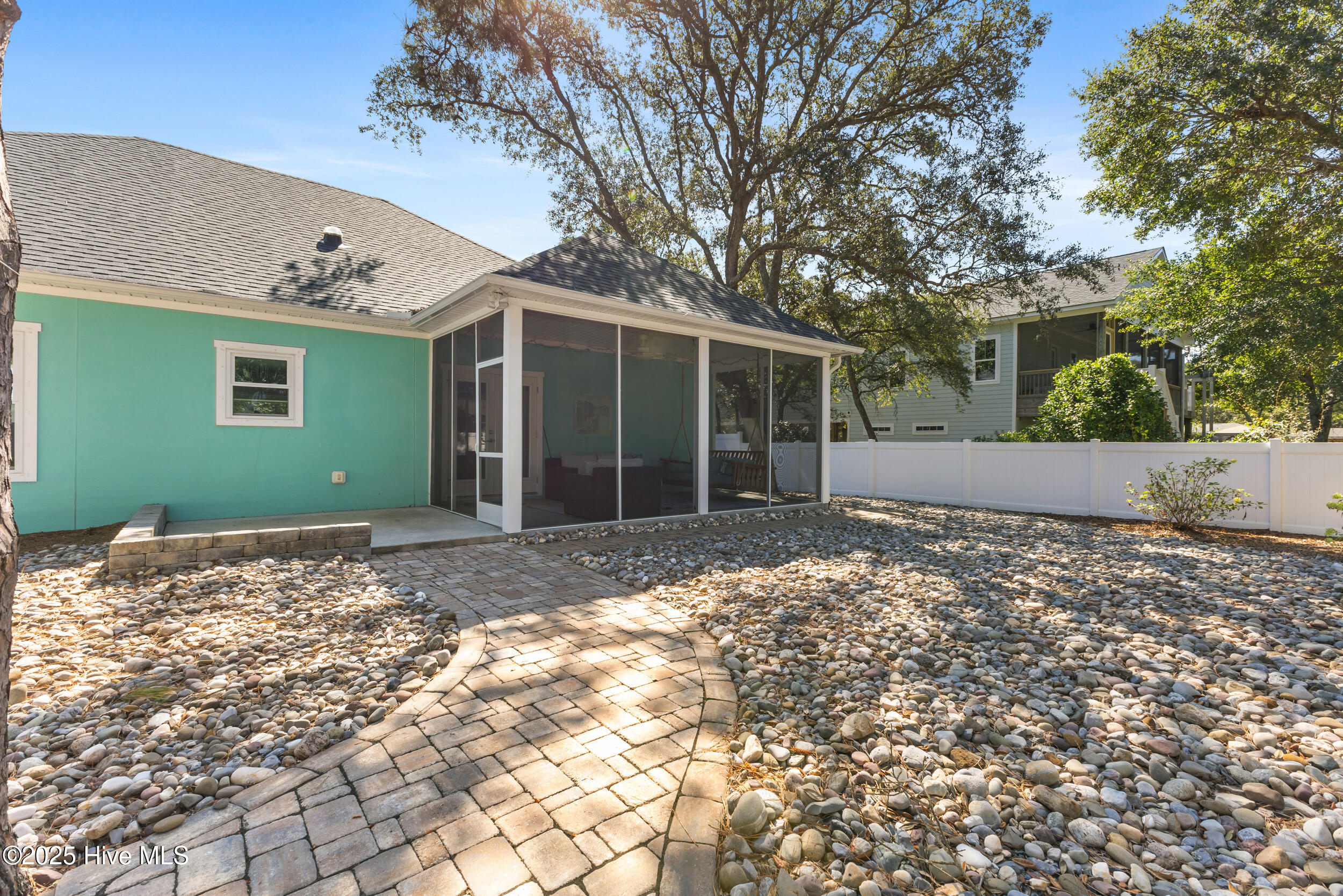 217 Sellers Street