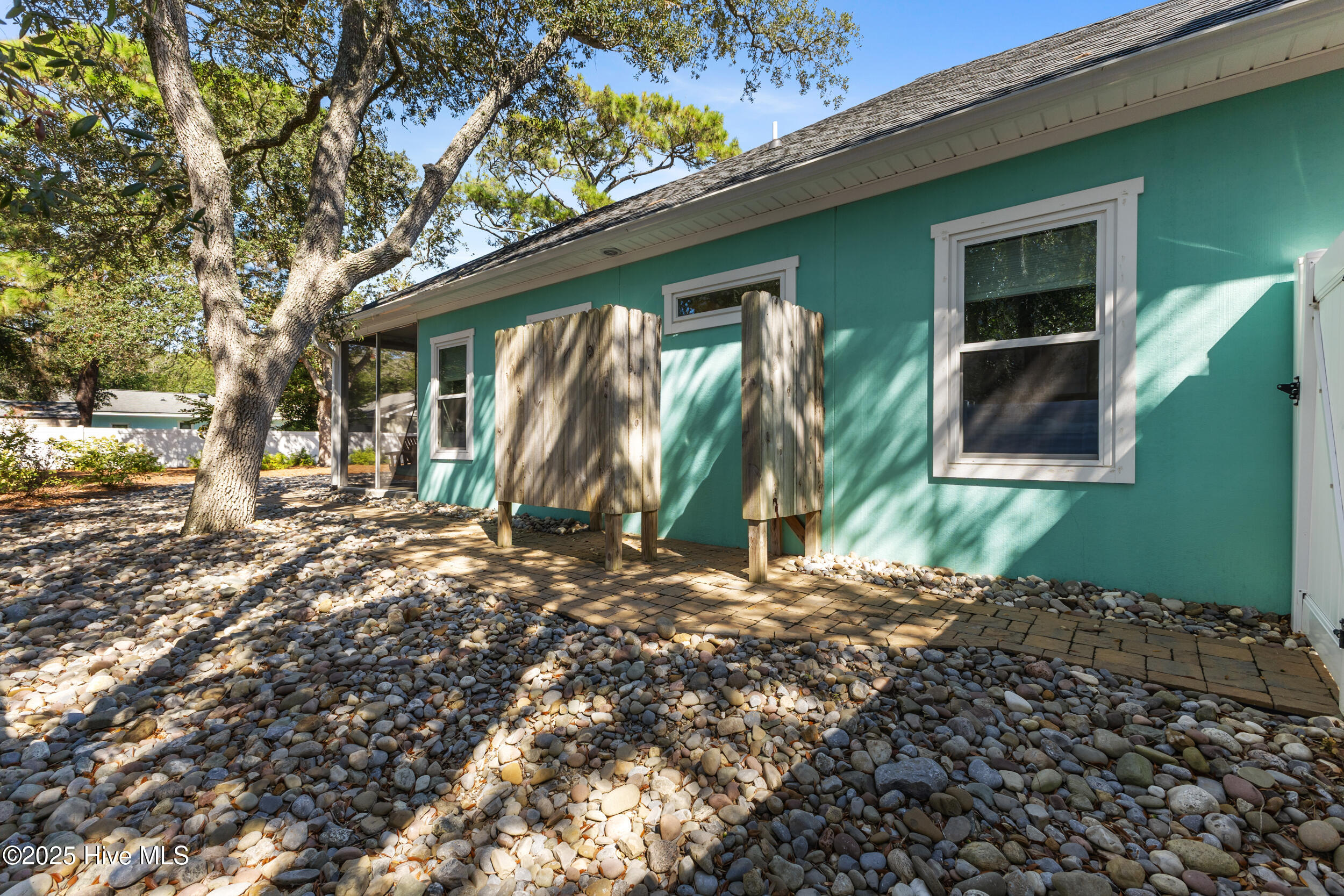 217 Sellers Street