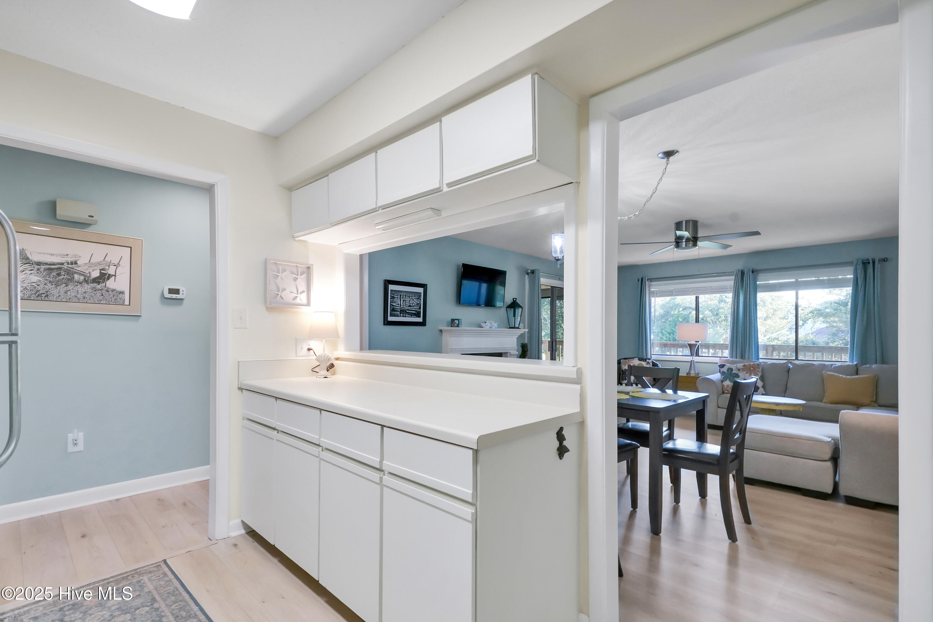 27 Bunker Court