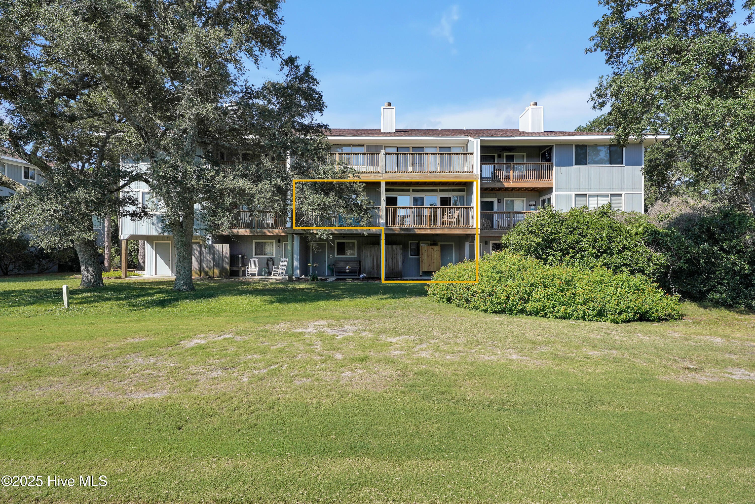 27 Bunker Court