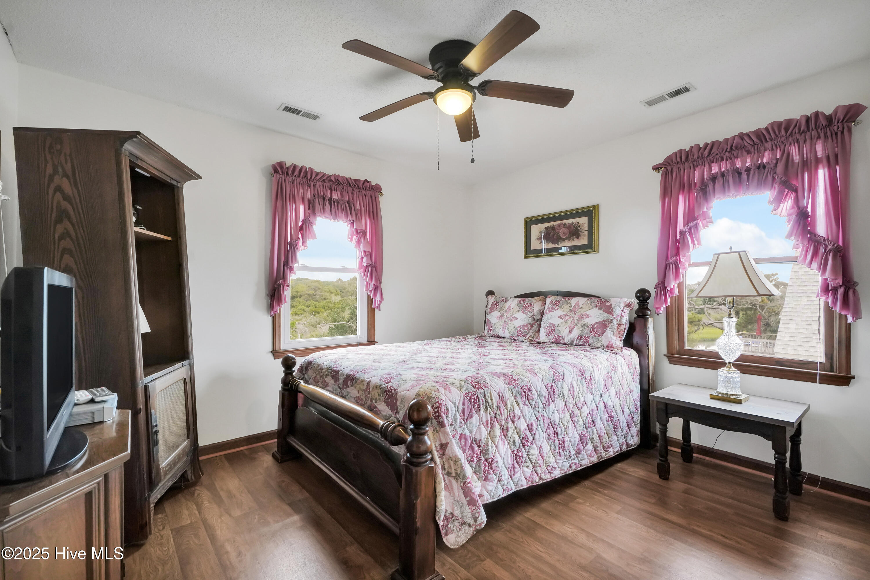 3518 E Pelican Drive