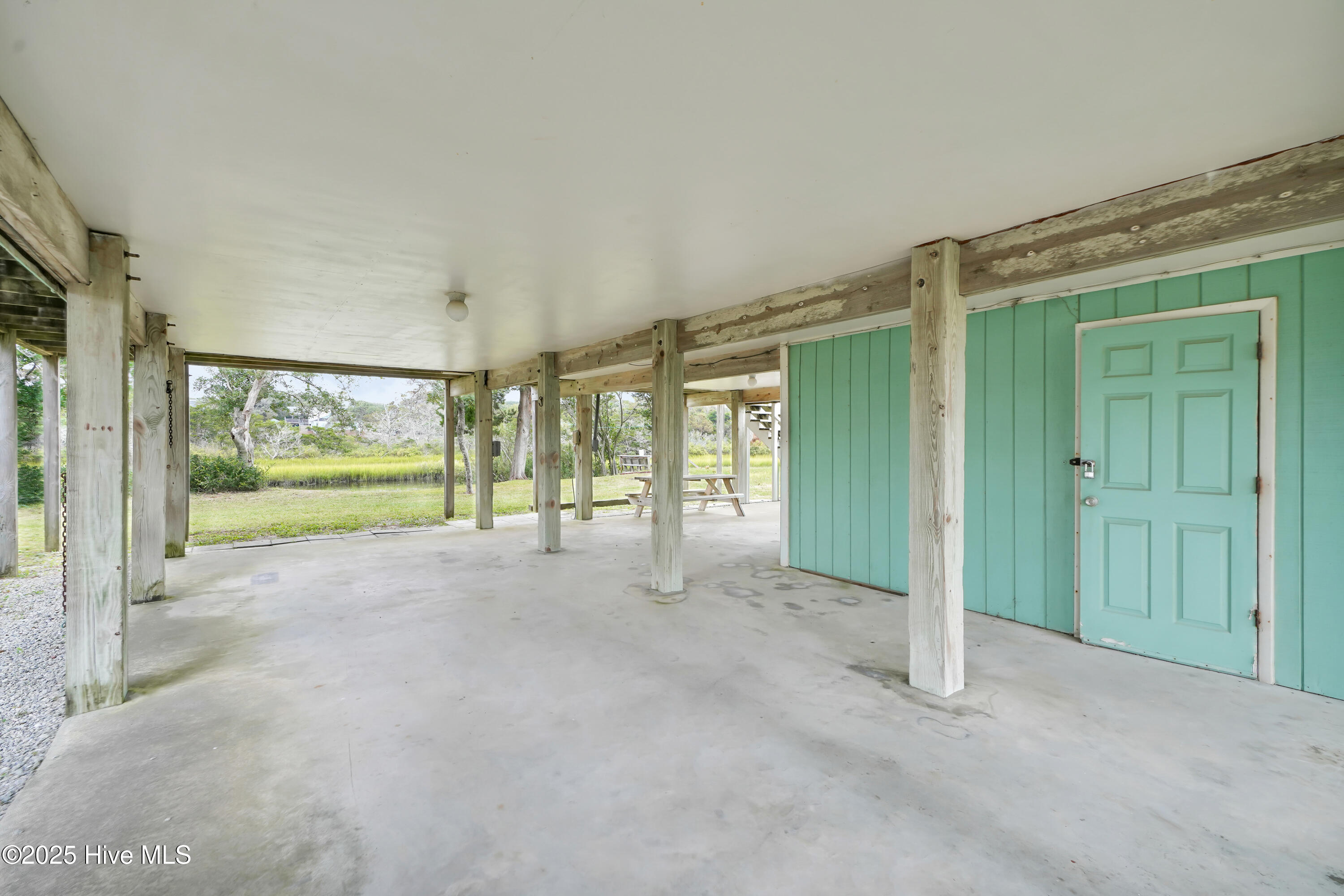 3518 E Pelican Drive