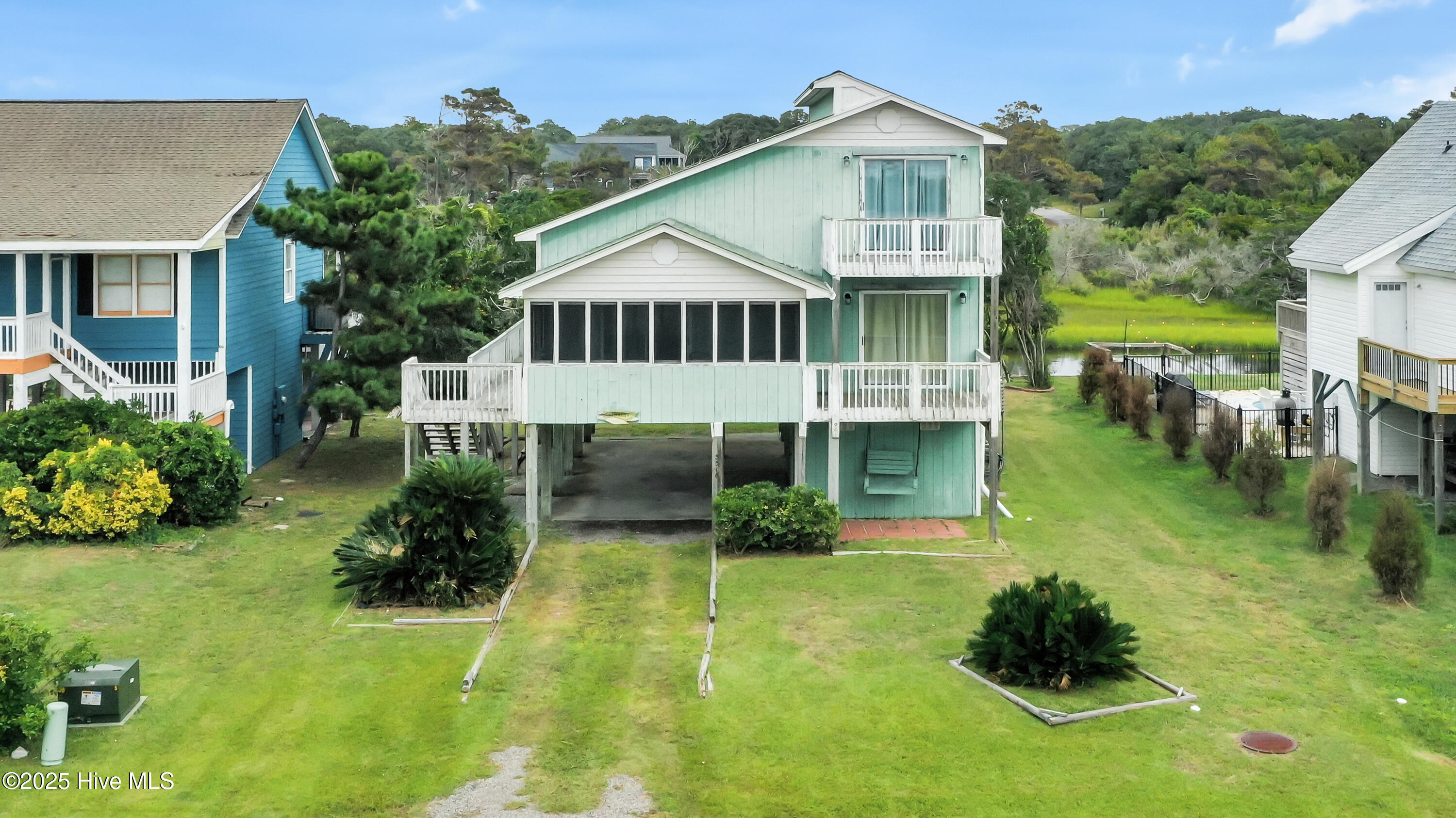 3518 E Pelican Drive