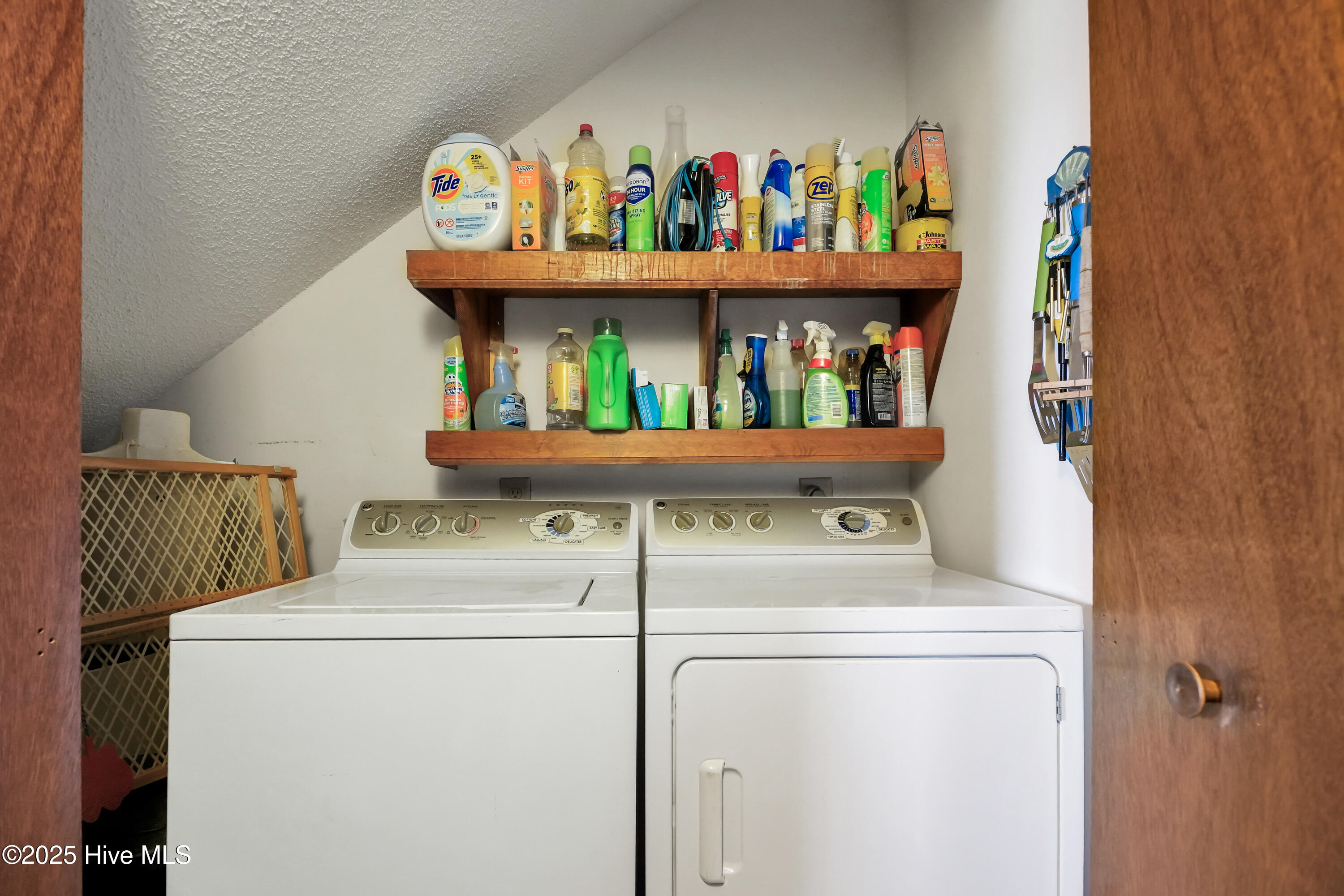 3518 E Pelican Drive