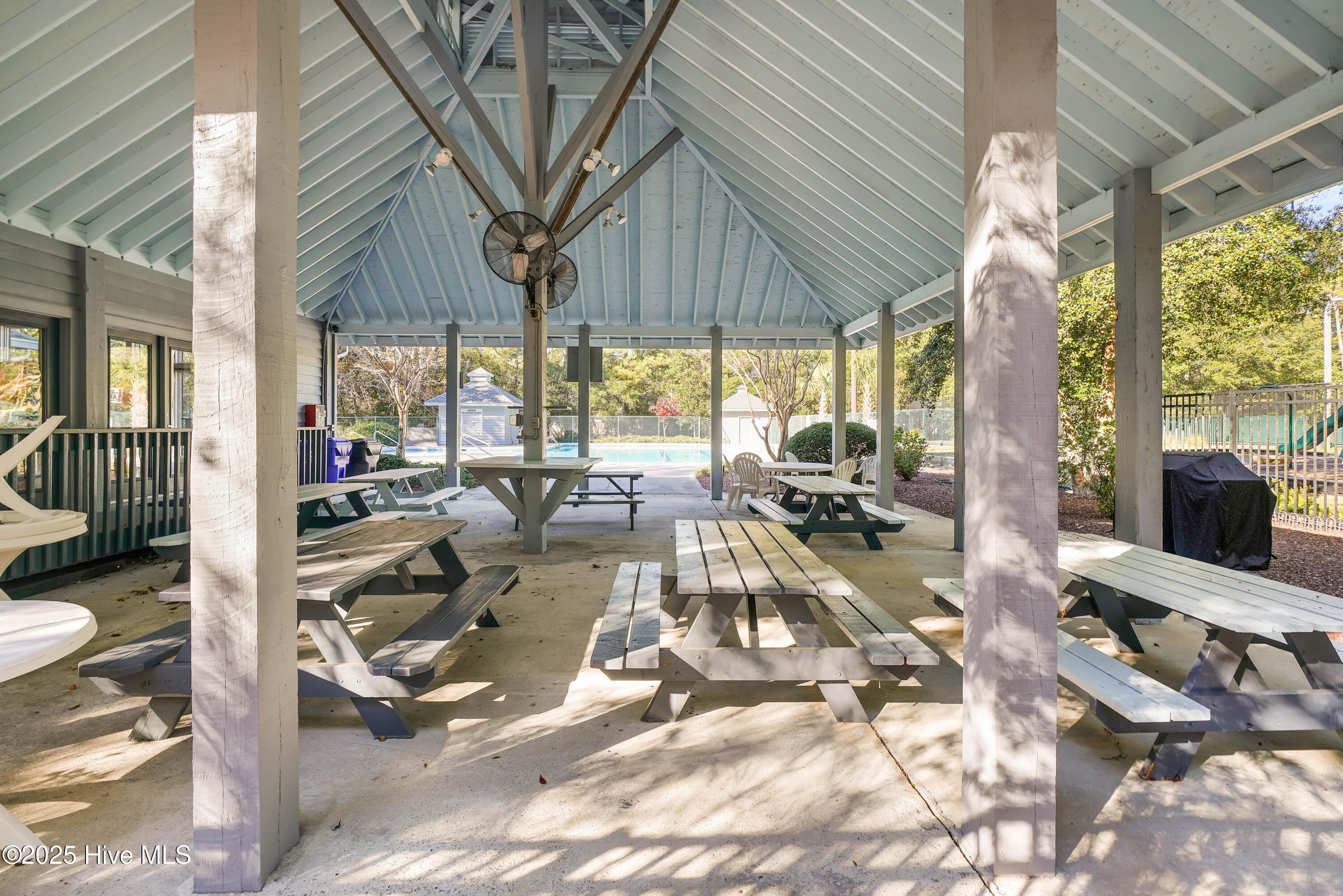 2967 Island Drive SE