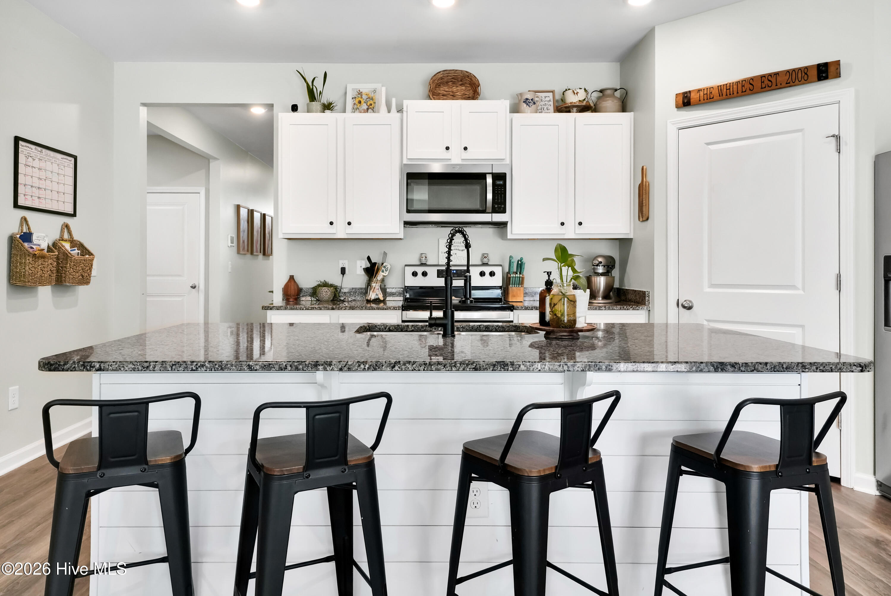 1528 Pleasant Hollow Court SE