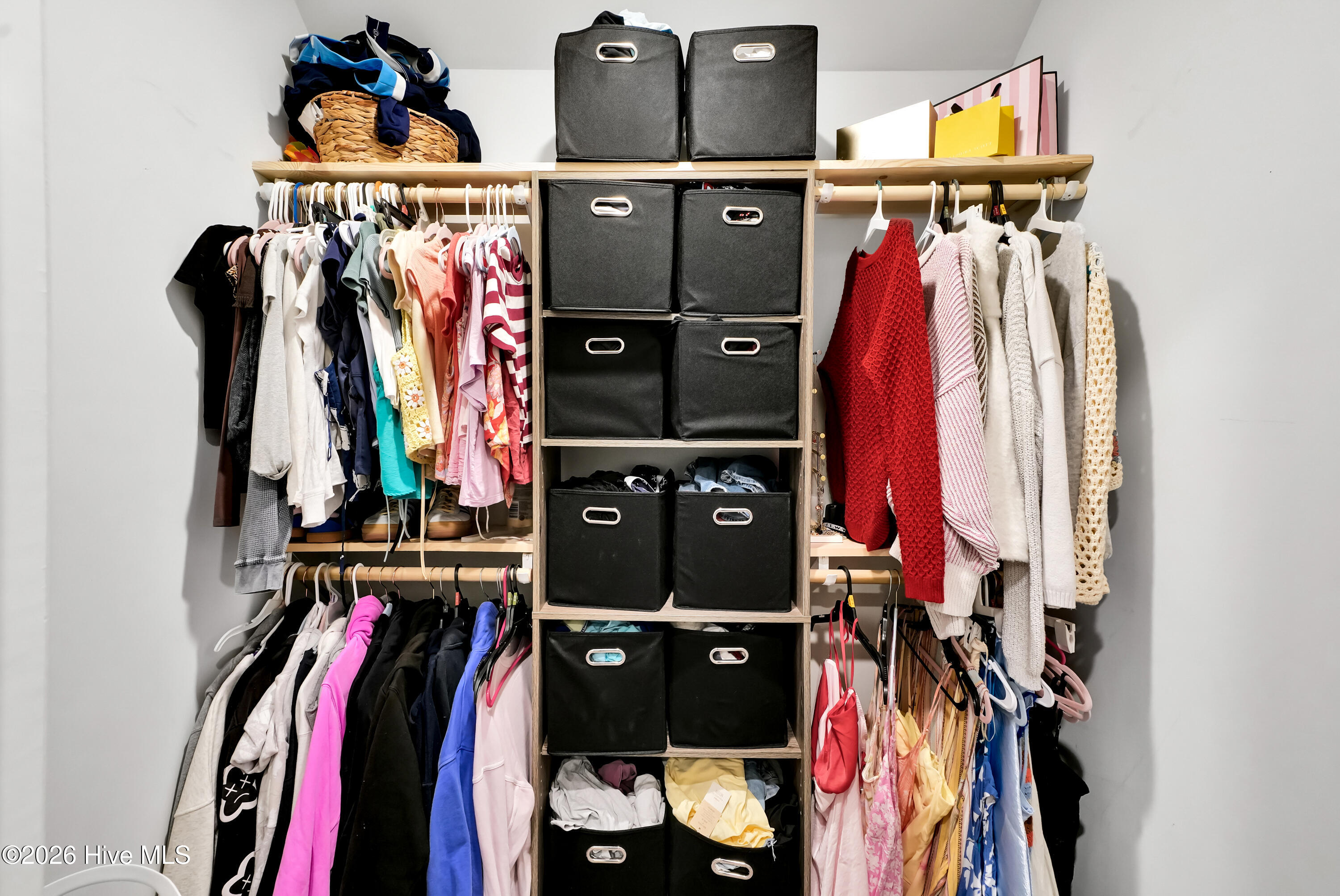 1528 Pleasant Hollow Court SE