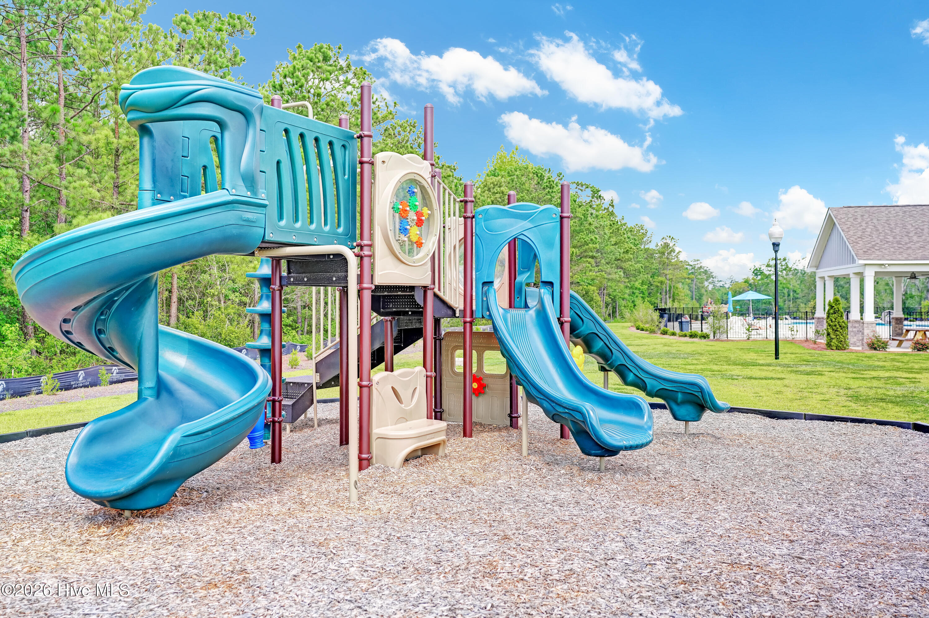 1528 Pleasant Hollow Court SE