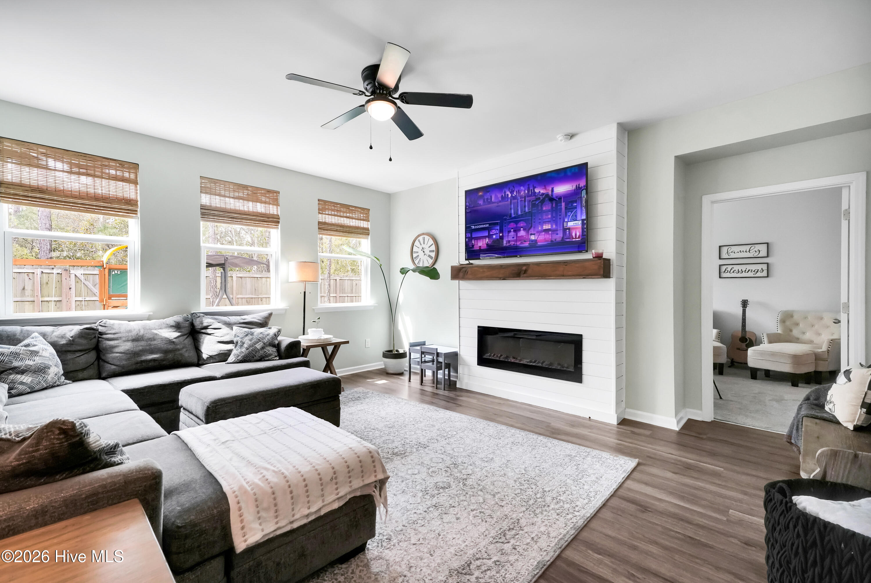 1528 Pleasant Hollow Court SE