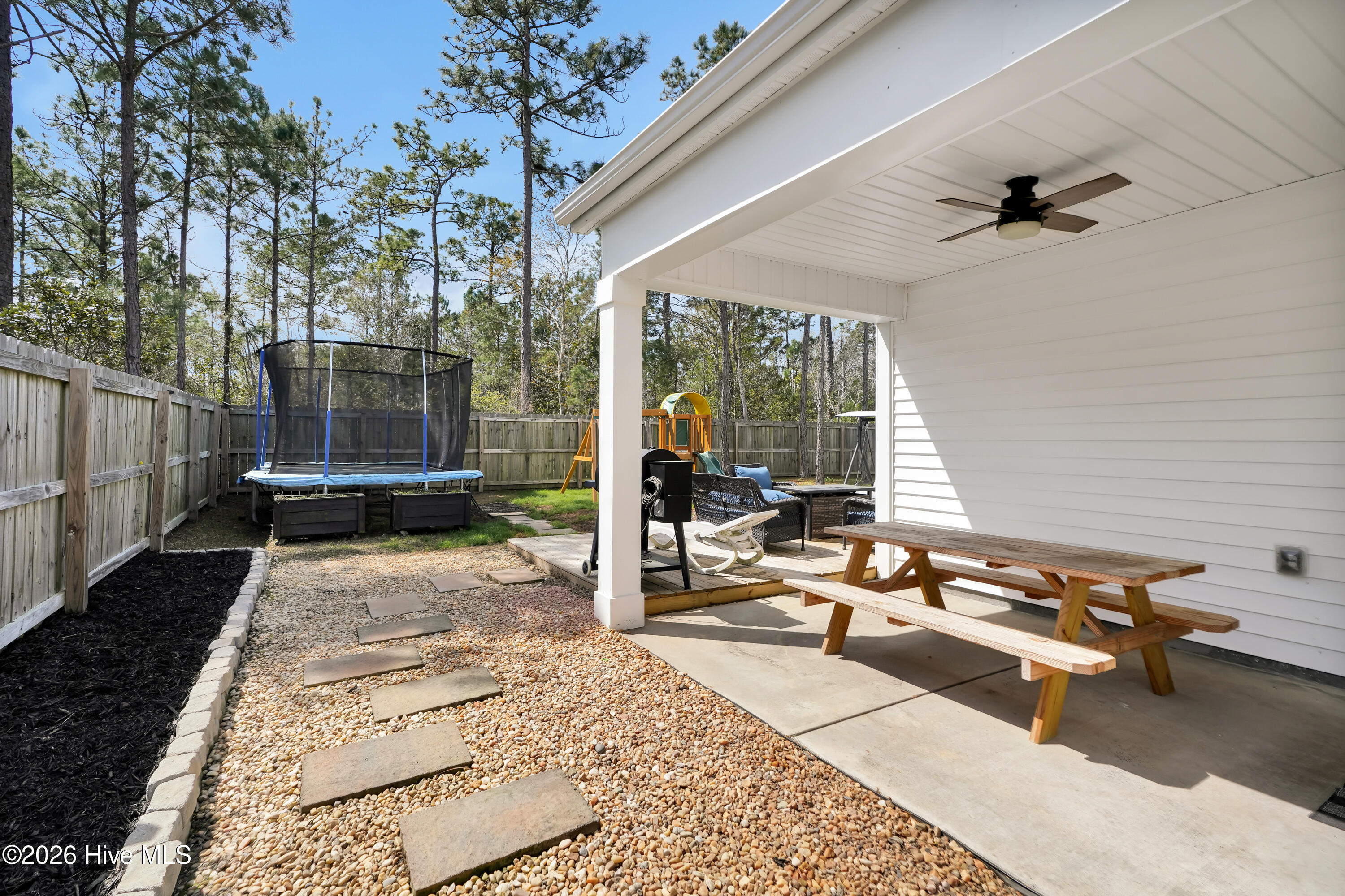 1528 Pleasant Hollow Court SE