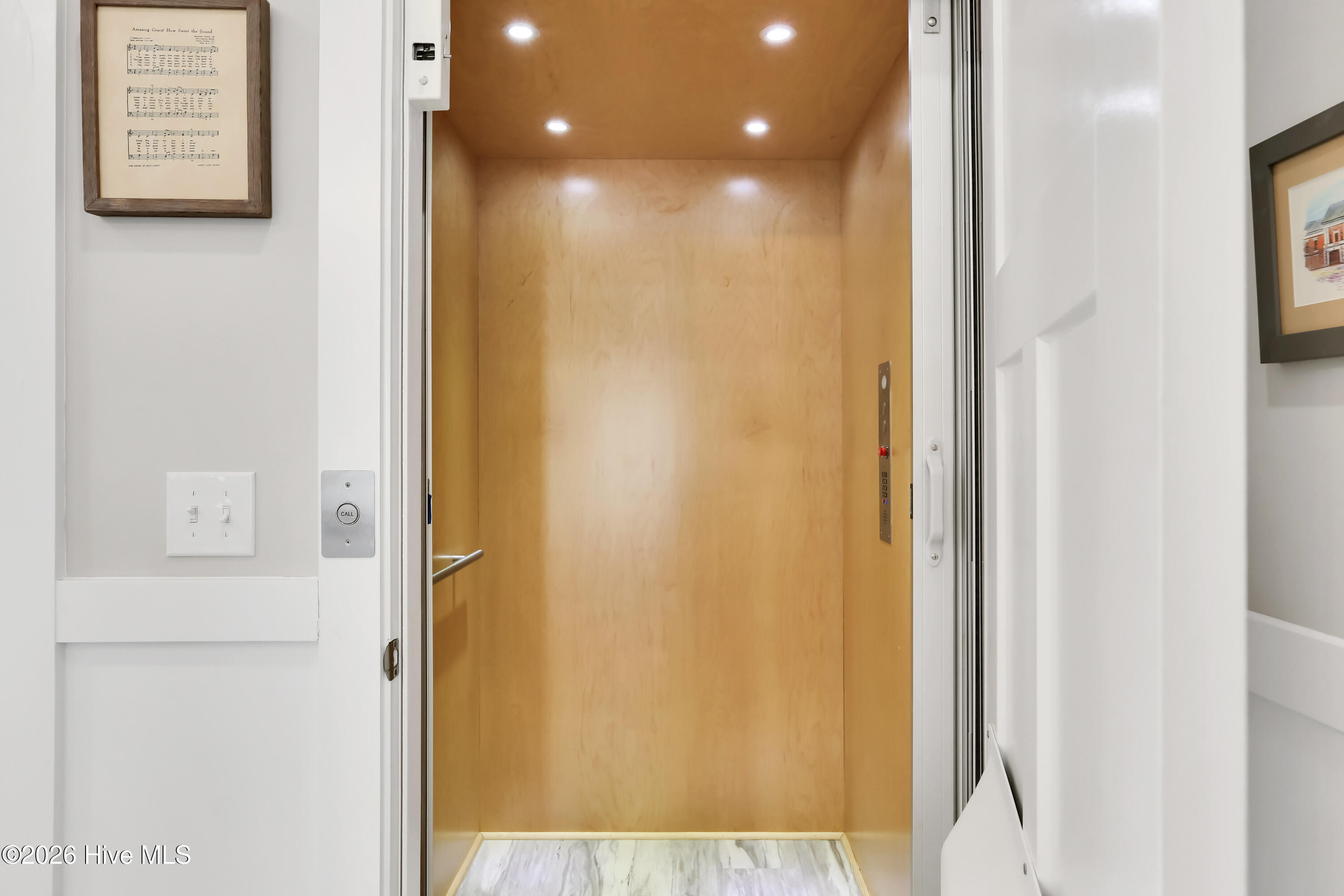 3003 W Oak Island Drive