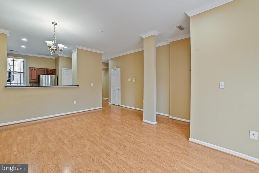 1117 O STREET NW 2