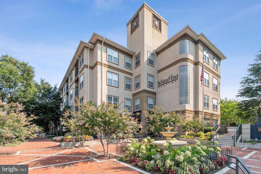 11800 Old Georgetown Road #1211