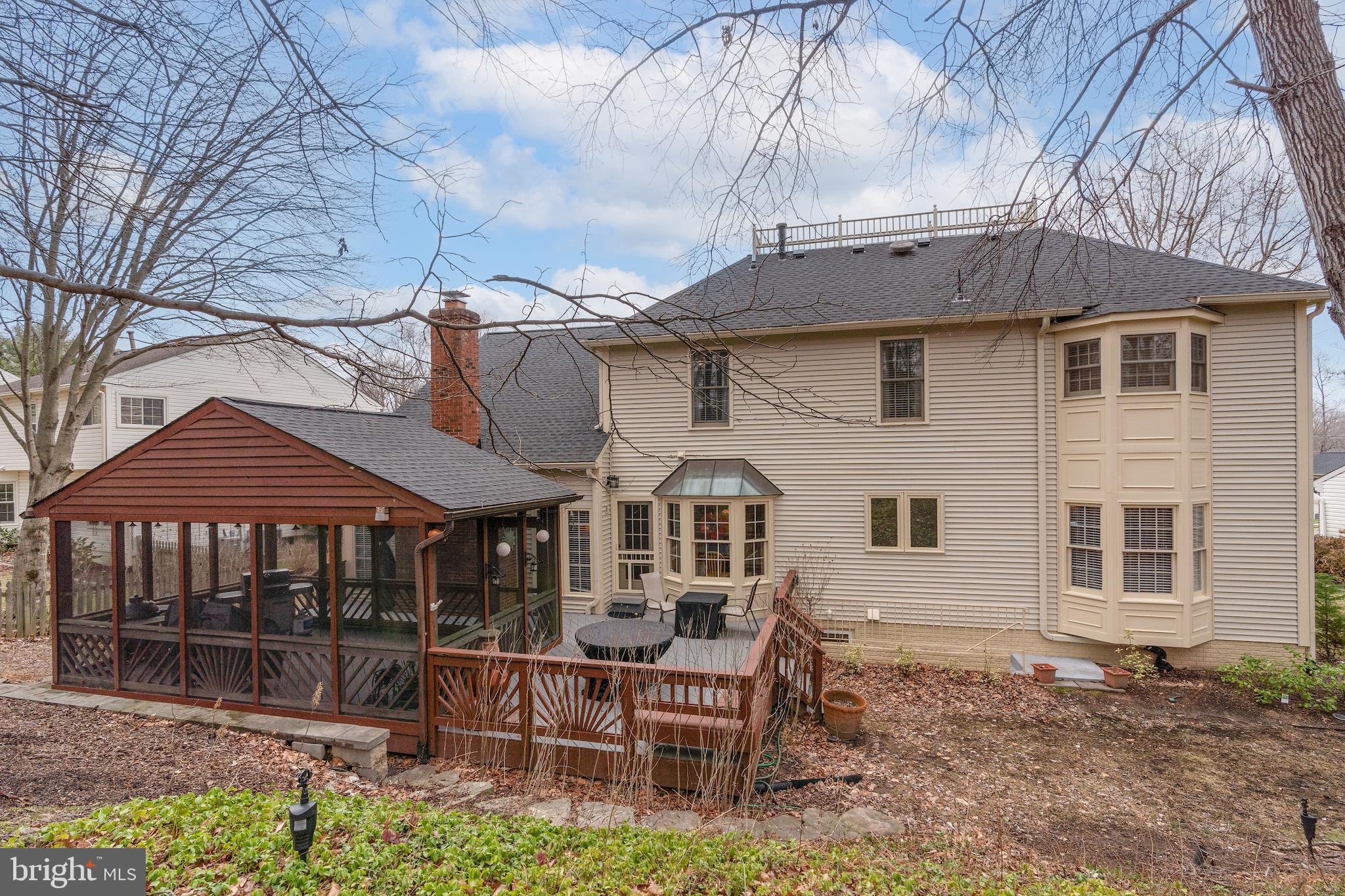 8005 Oak Bridge Ln