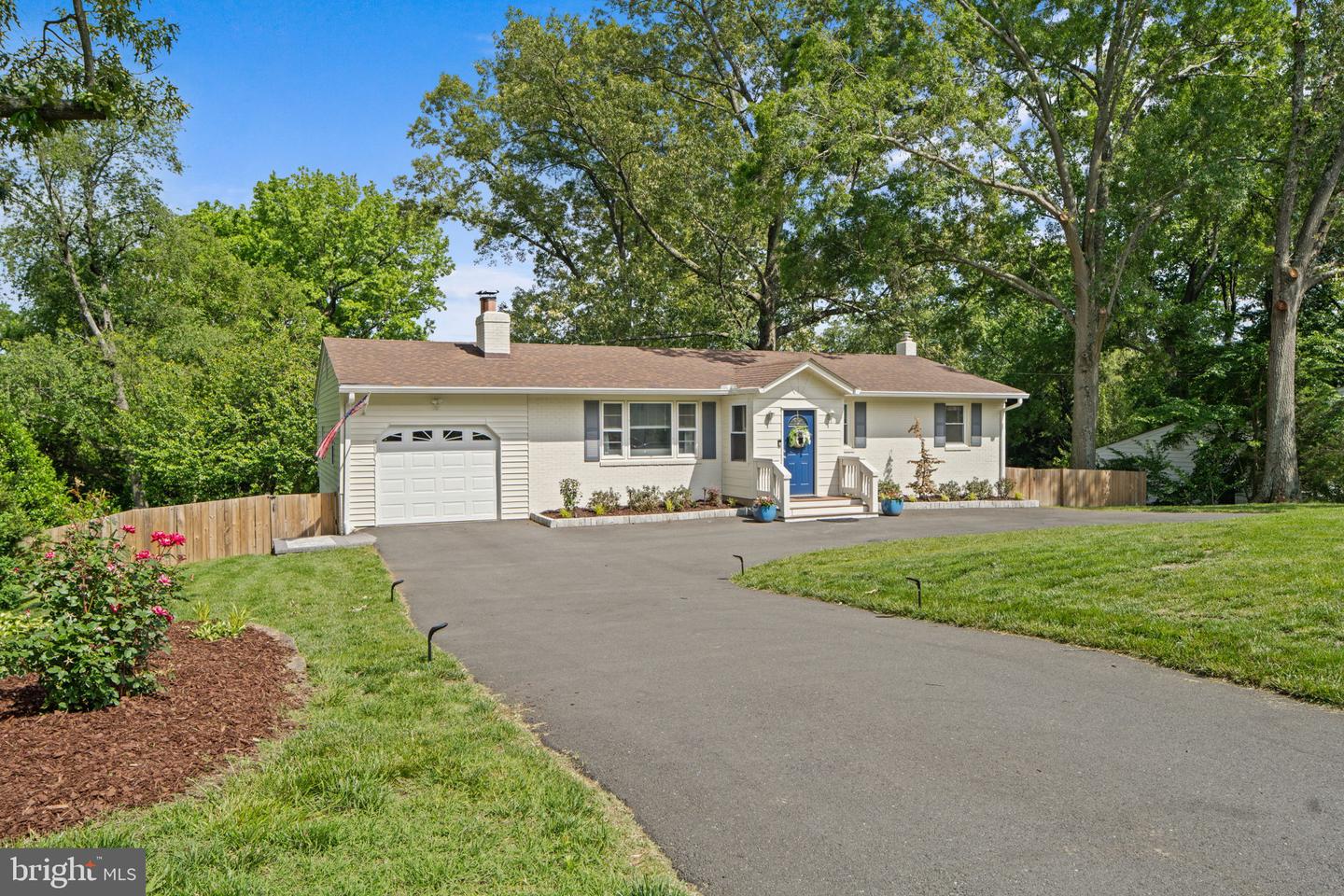 8313 Accotink Rd