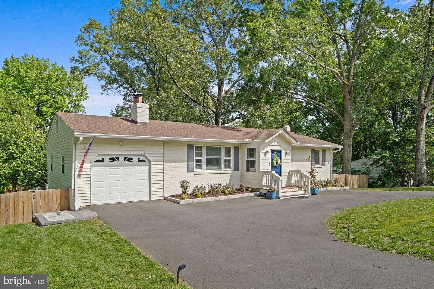 8313 Accotink Rd