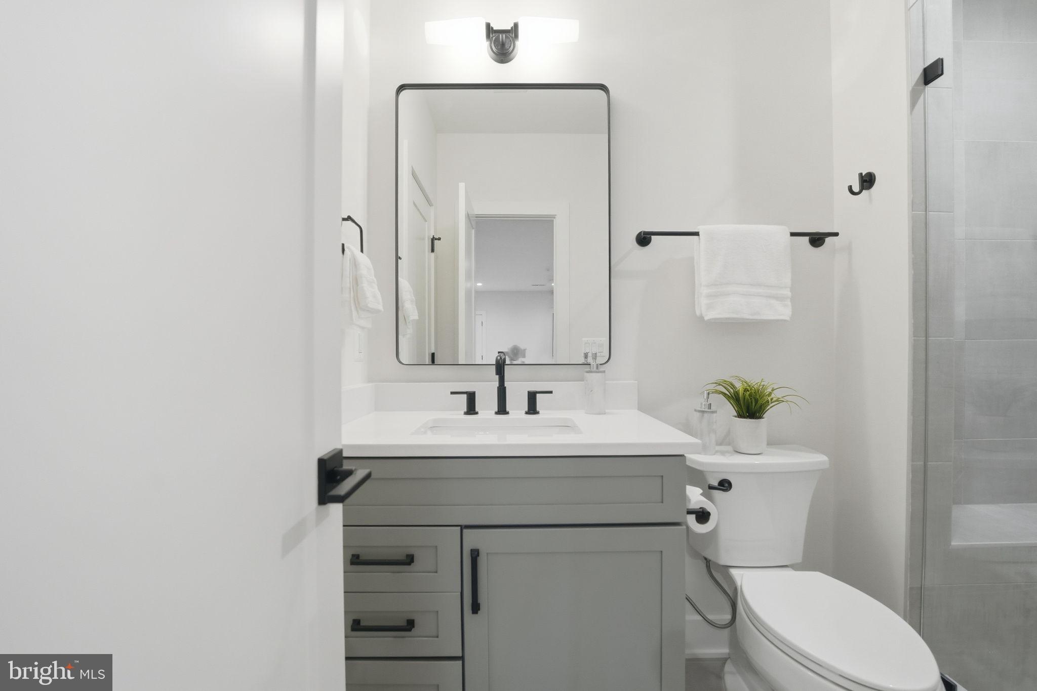 612 GIBSON CIRCLE SW