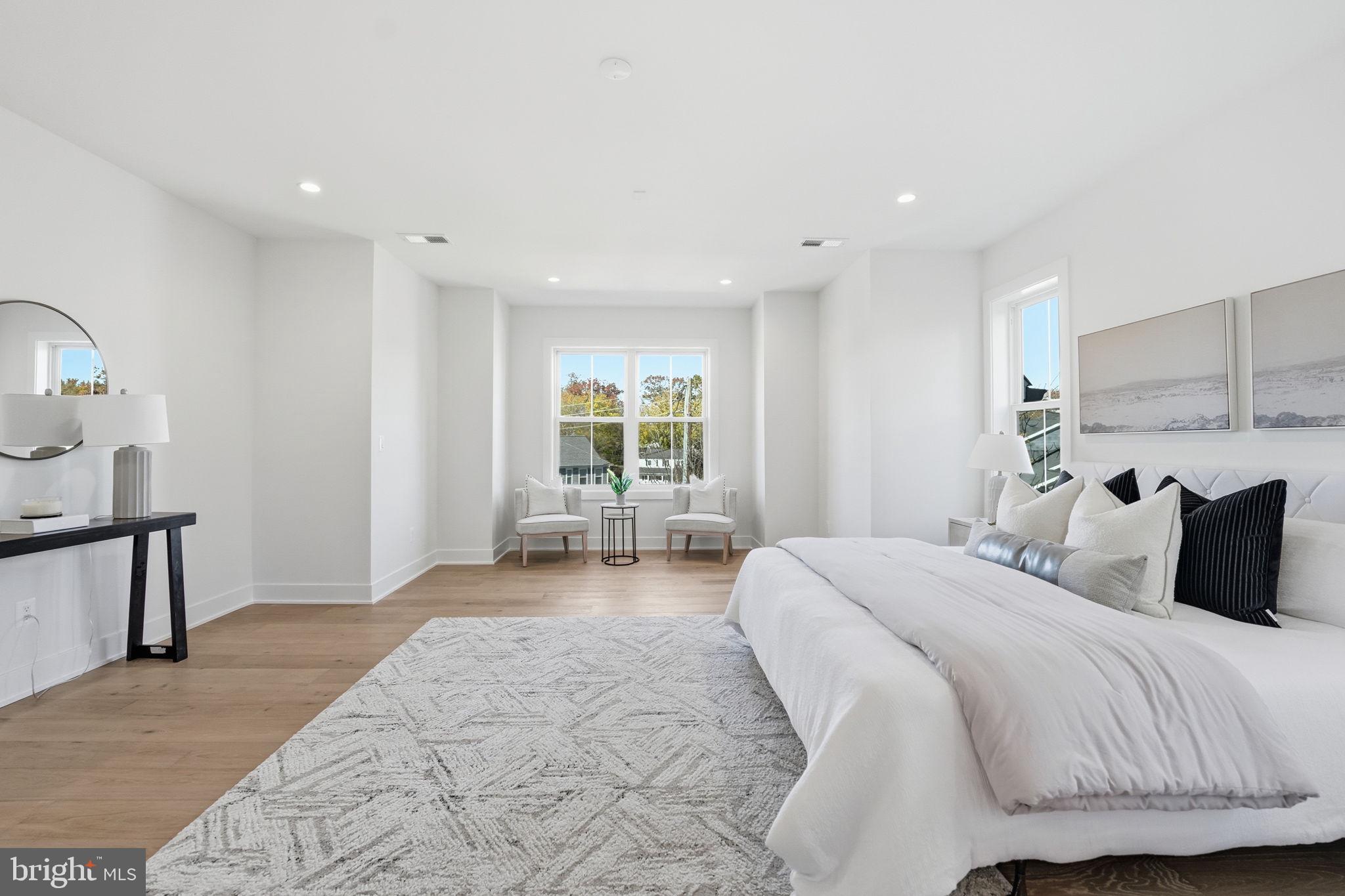 612 GIBSON CIRCLE SW