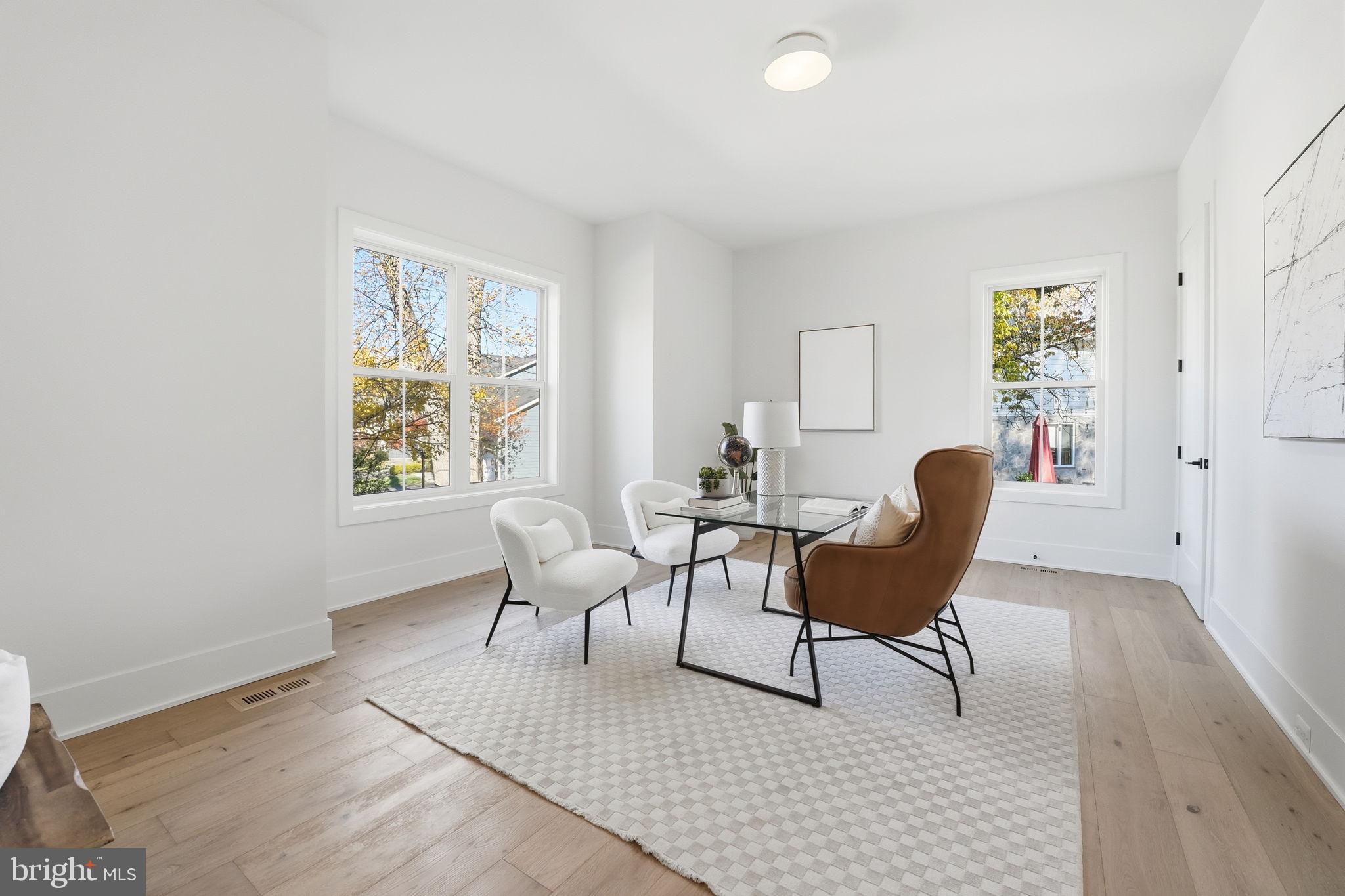 612 GIBSON CIRCLE SW