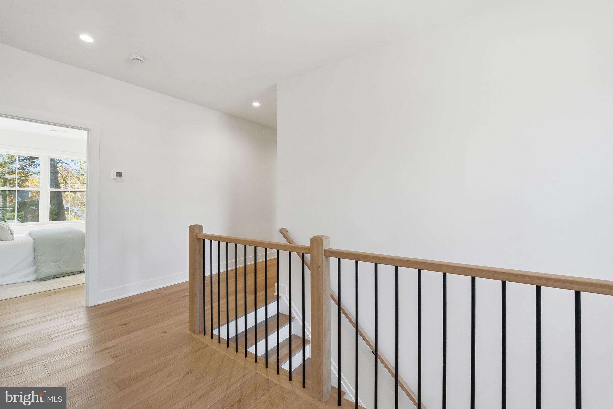 612 GIBSON CIRCLE SW