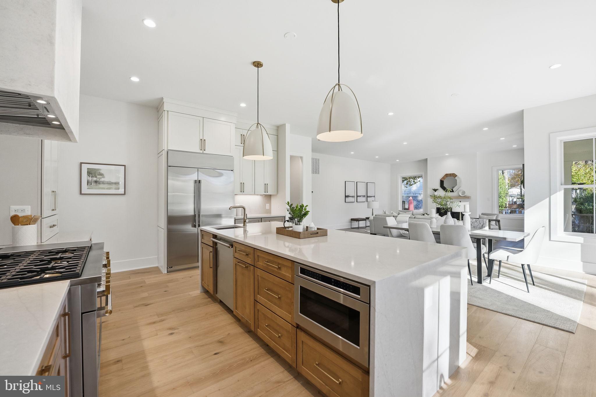 612 GIBSON CIRCLE SW