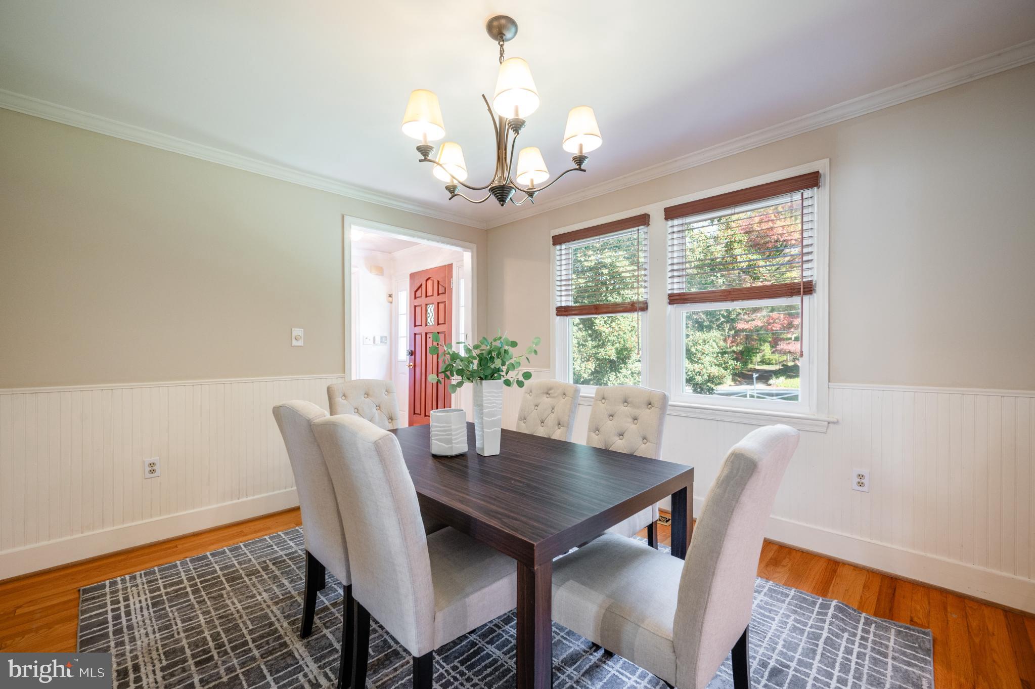 6329 NICHOLSON STREET