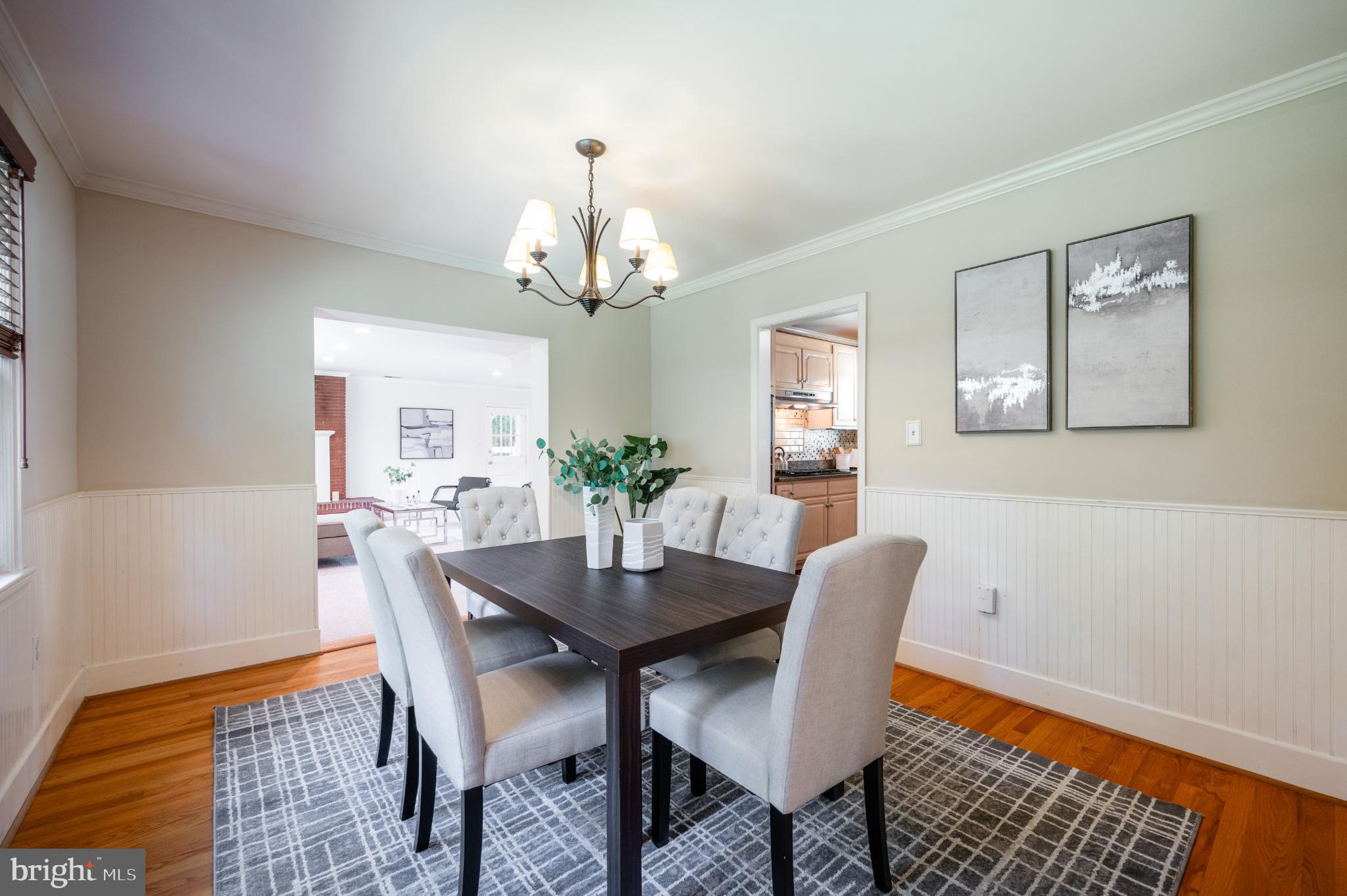 6329 NICHOLSON STREET