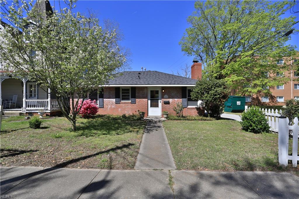 106 Florida AVE