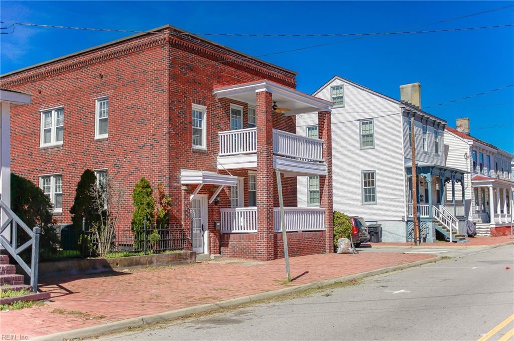 800 Dinwiddie ST