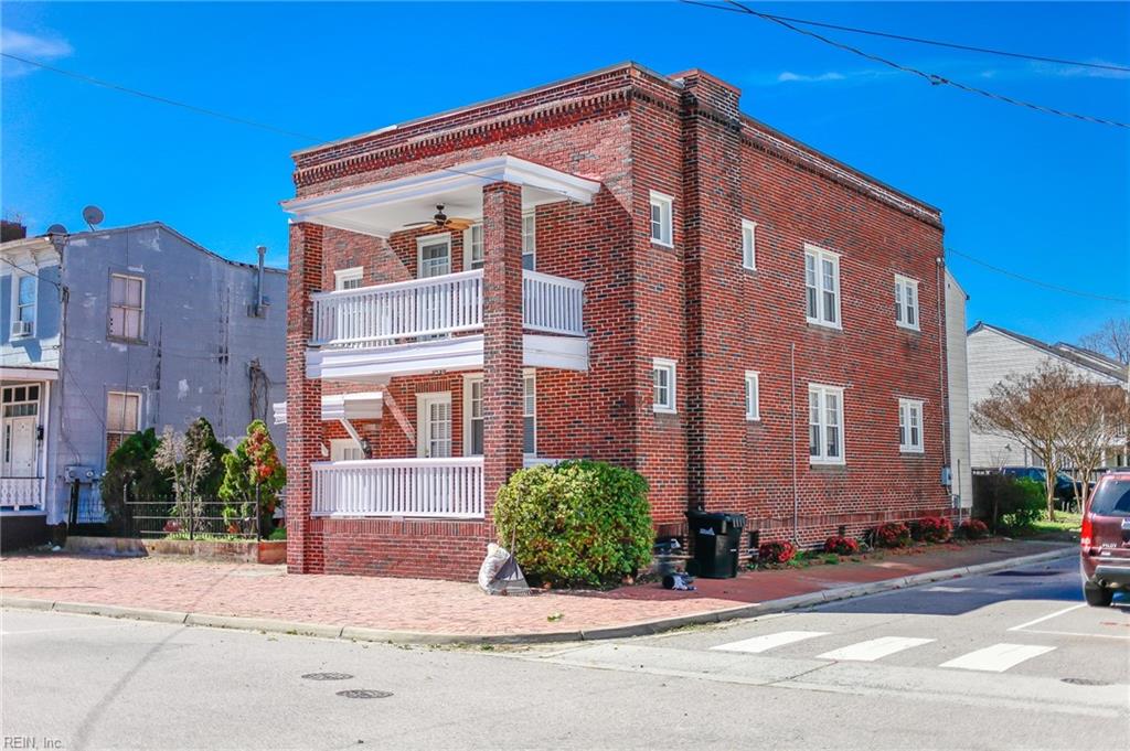 800 Dinwiddie ST