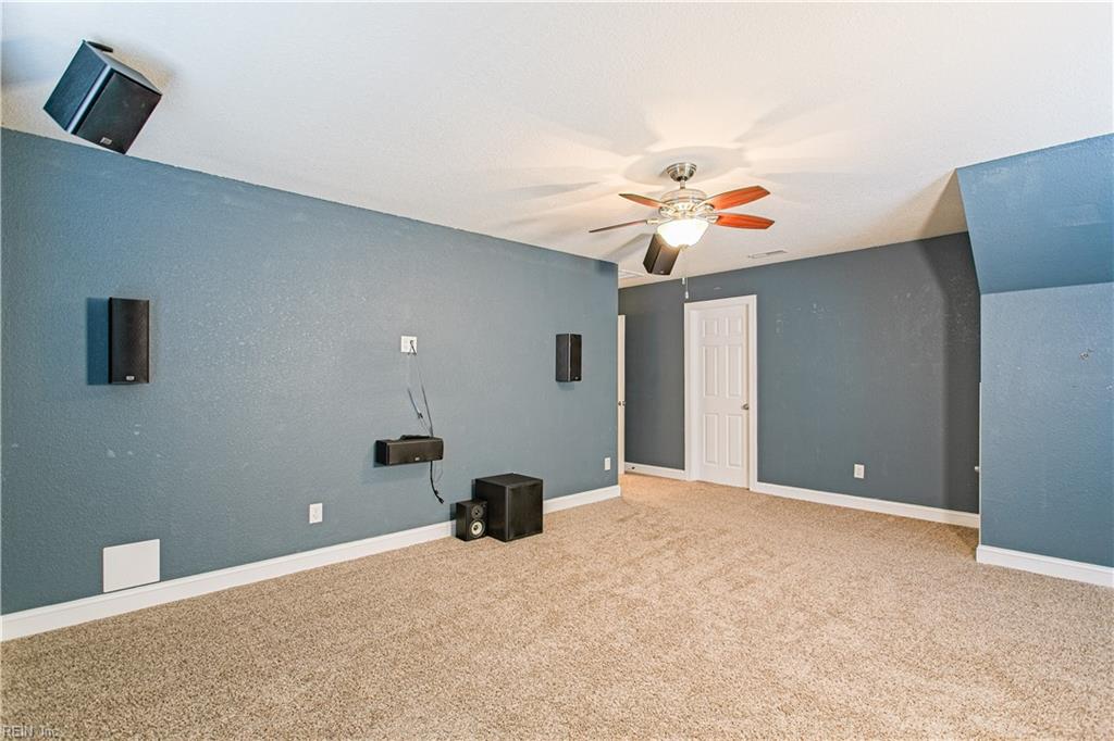 605 Crossland DR
