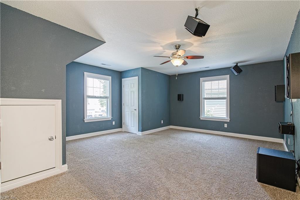 605 Crossland DR