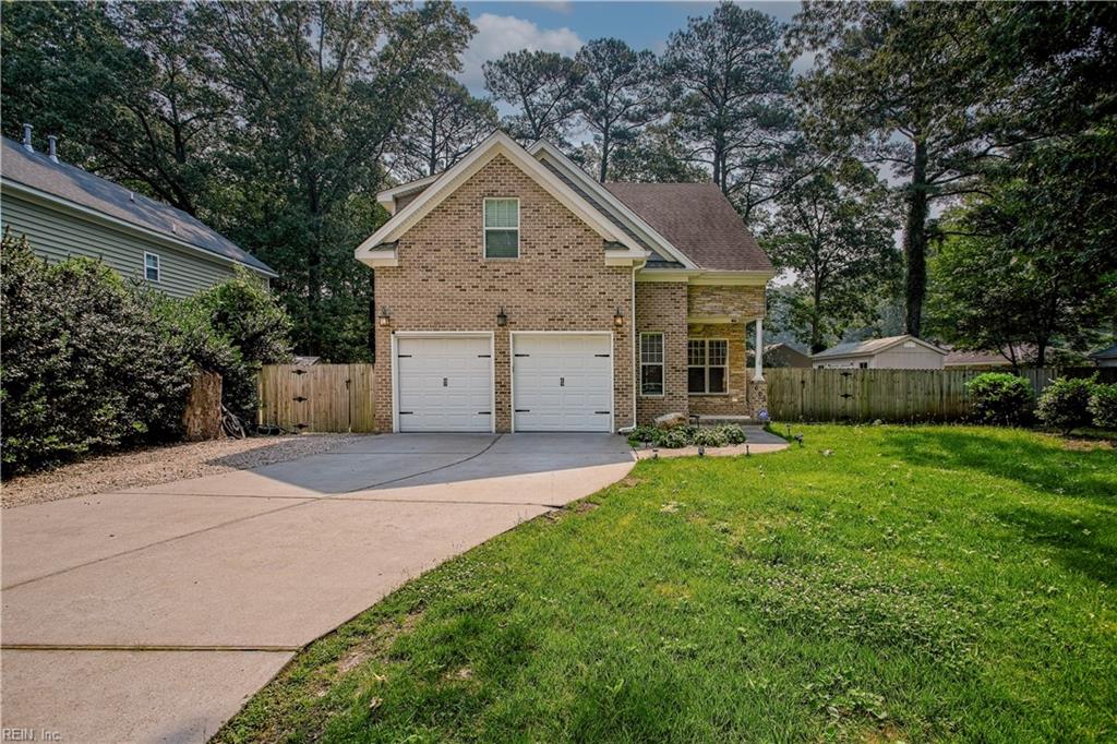 605 Crossland DR