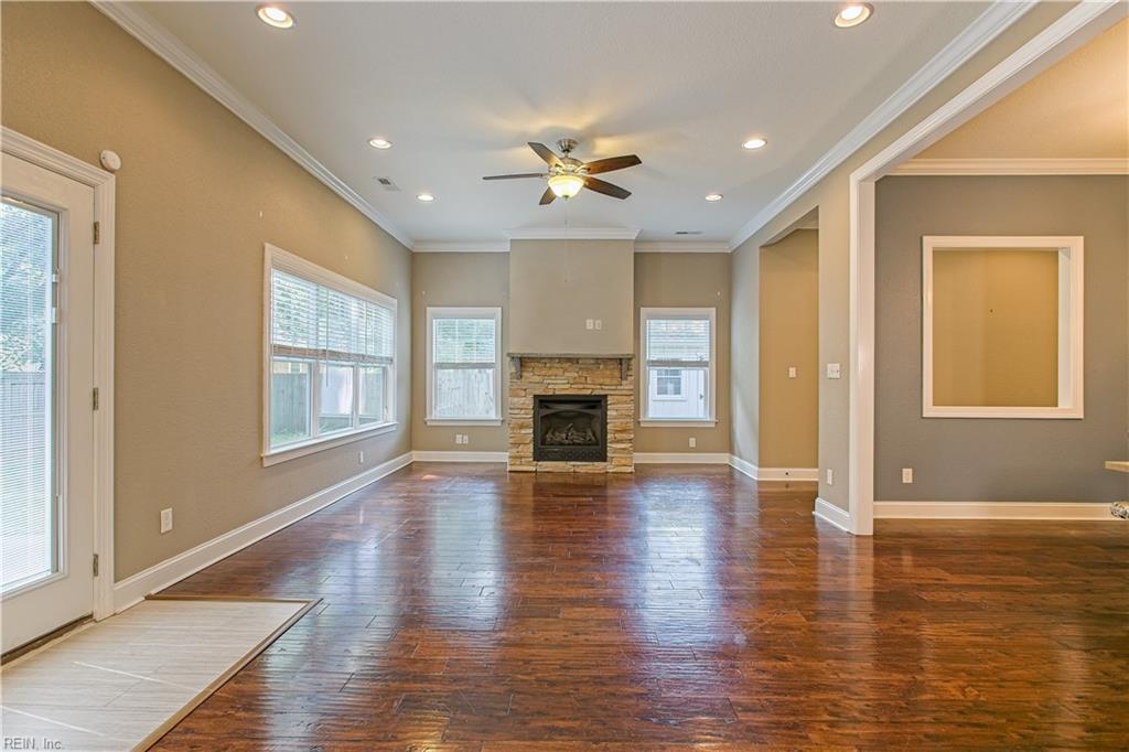 605 Crossland DR