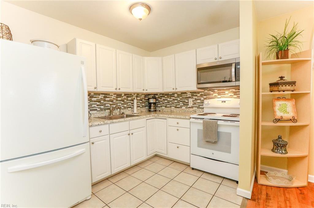 9604 18th Bay ST 3