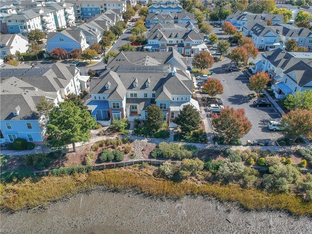 4074 Lighthouse CV
