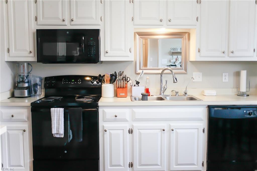 3413 Winterhawk CT
