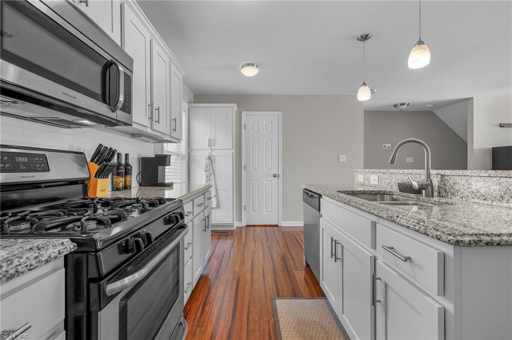 740 Miss Coral LN