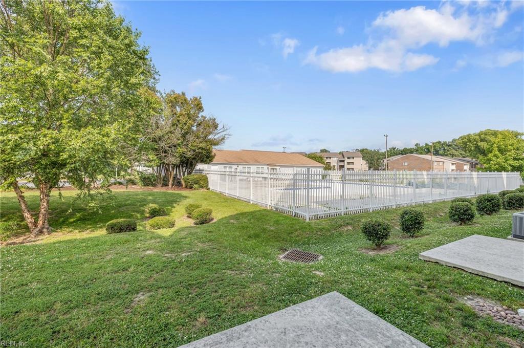 740 Miss Coral LN