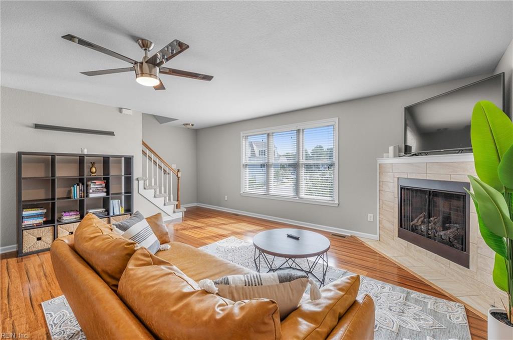 740 Miss Coral LN
